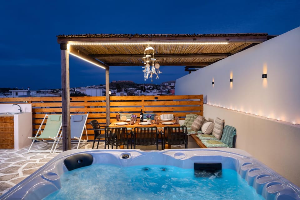 Natural landscape, Hot Tub, View (from property/room), Balcony/Terrace, Dining area