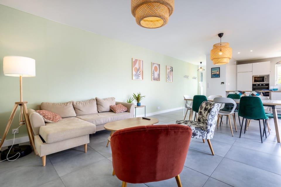 Property building, Living room