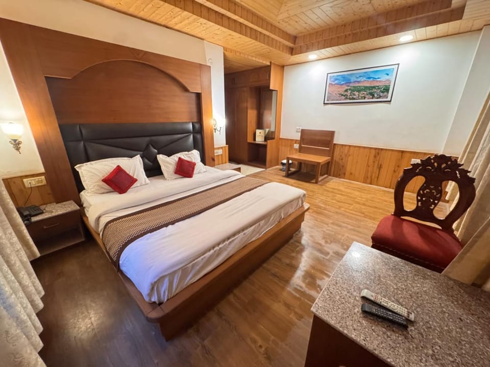Hotel The Red Apple Hotel in Manali
