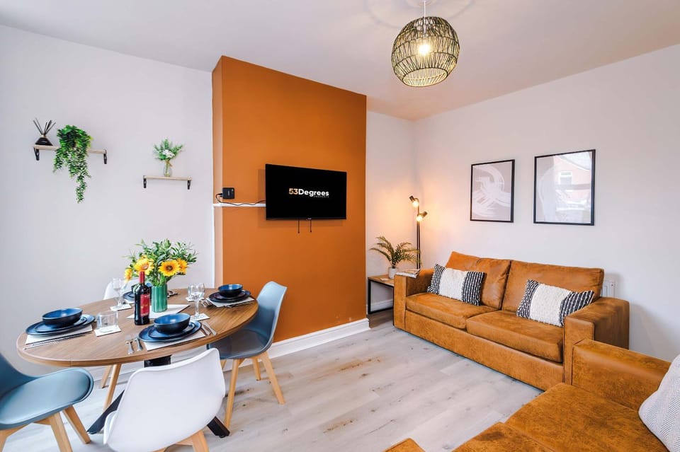 TV and multimedia, Living room, Seating area