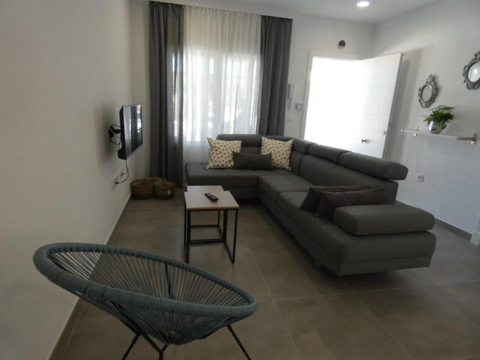 Communal lounge/ TV room, Living room