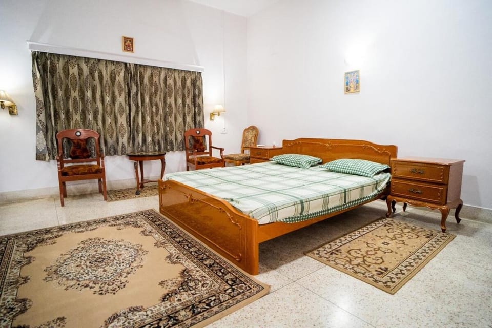 Hansqua Bungalow House in West Bengal