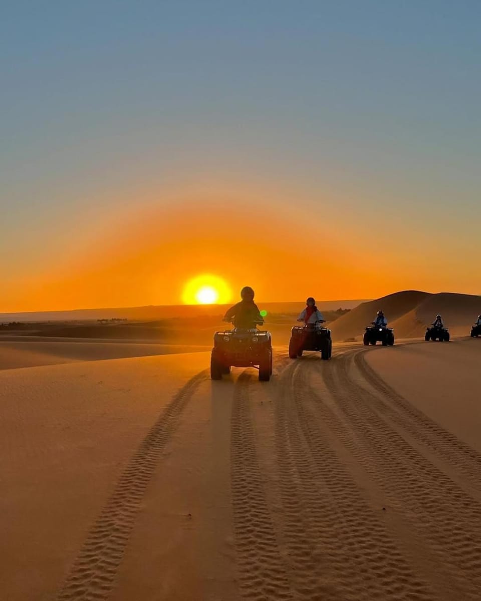Day, People, Natural landscape, Sunrise, Sunset, group of guests