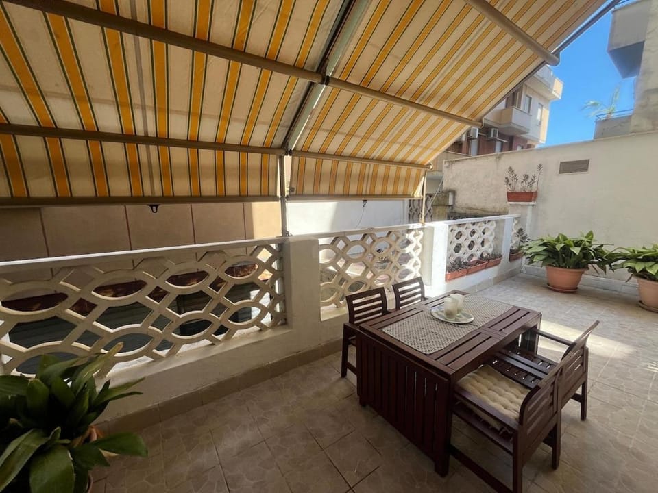 Nettuno Centro Beautiful Terrace Apartment in Nettuno