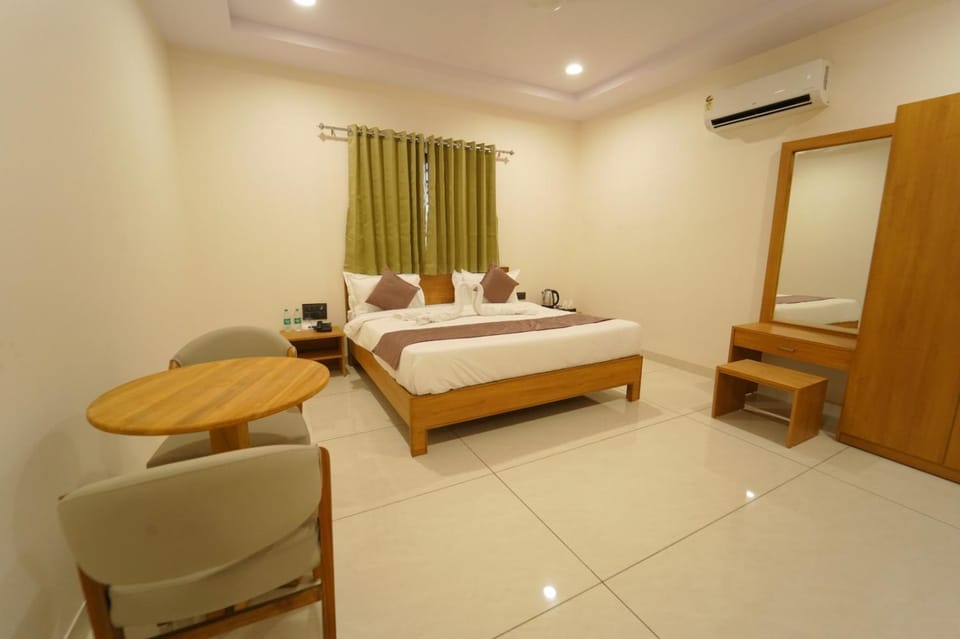 Palm Glow Resort Hotel in Gujarat