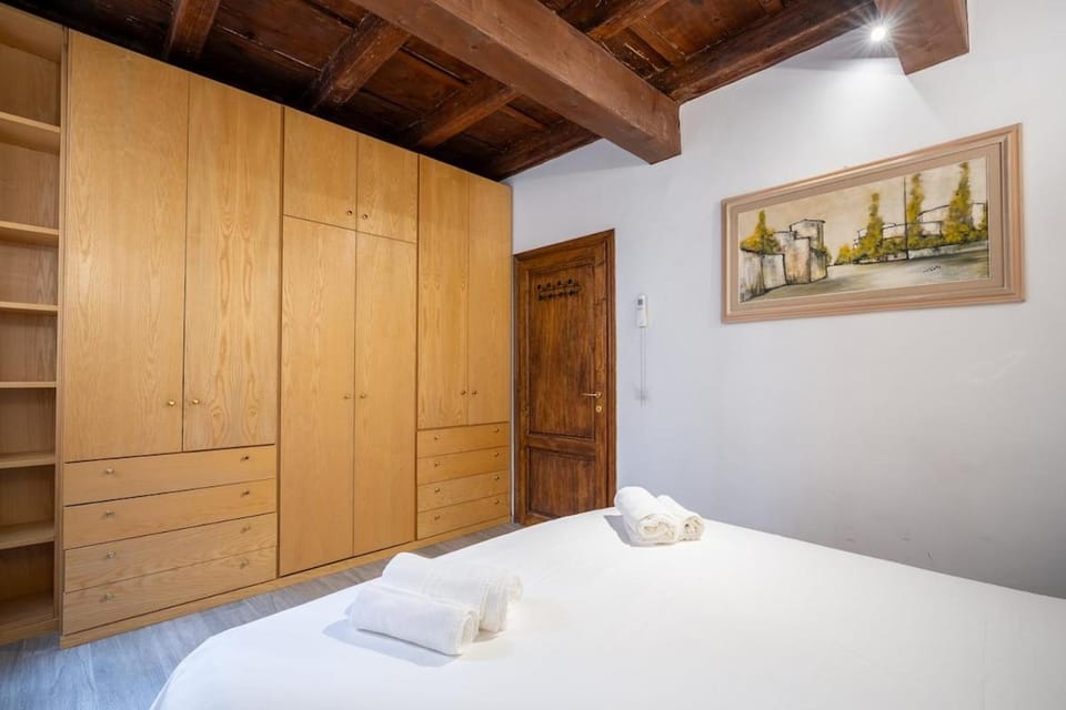 PiazzaPazzi House - Heart of Duomo By Hotea Apartment in Florence