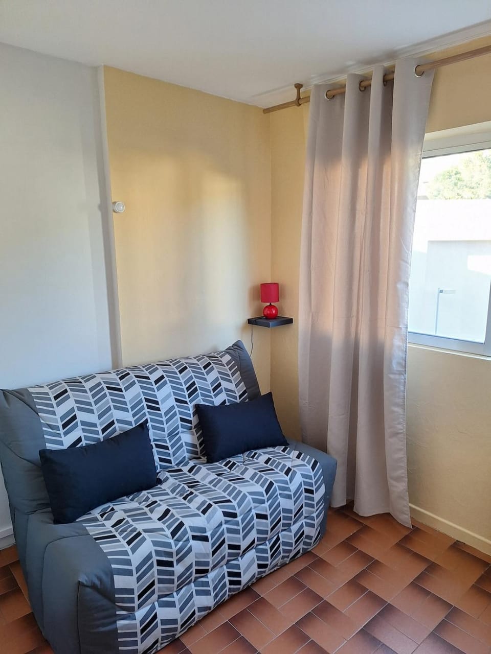 Logement entier appartement en résidence La Ciotat France Apartment in La Ciotat