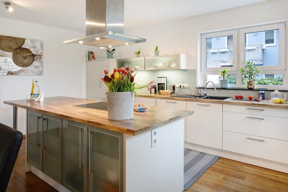 Kitchen or kitchenette, Living room