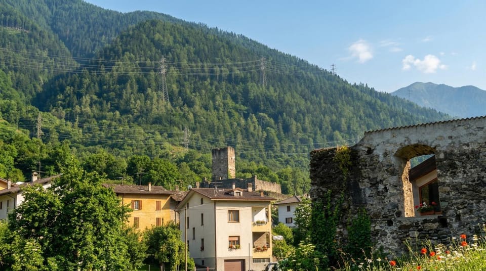 Nearby landmark, Natural landscape, Landmark view, Mountain view