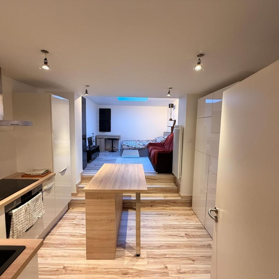 Studio Chic au cœur du centre historique de Clisson Apartment in Pays de la Loire