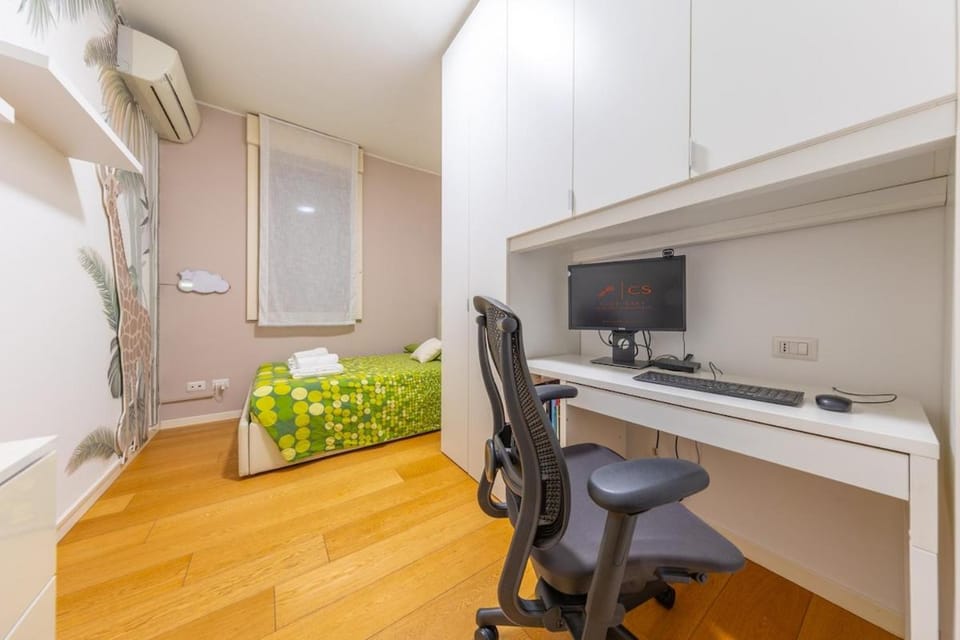 Elegant and spacious 2bdr, 5 min Central Station Apartment in Milan