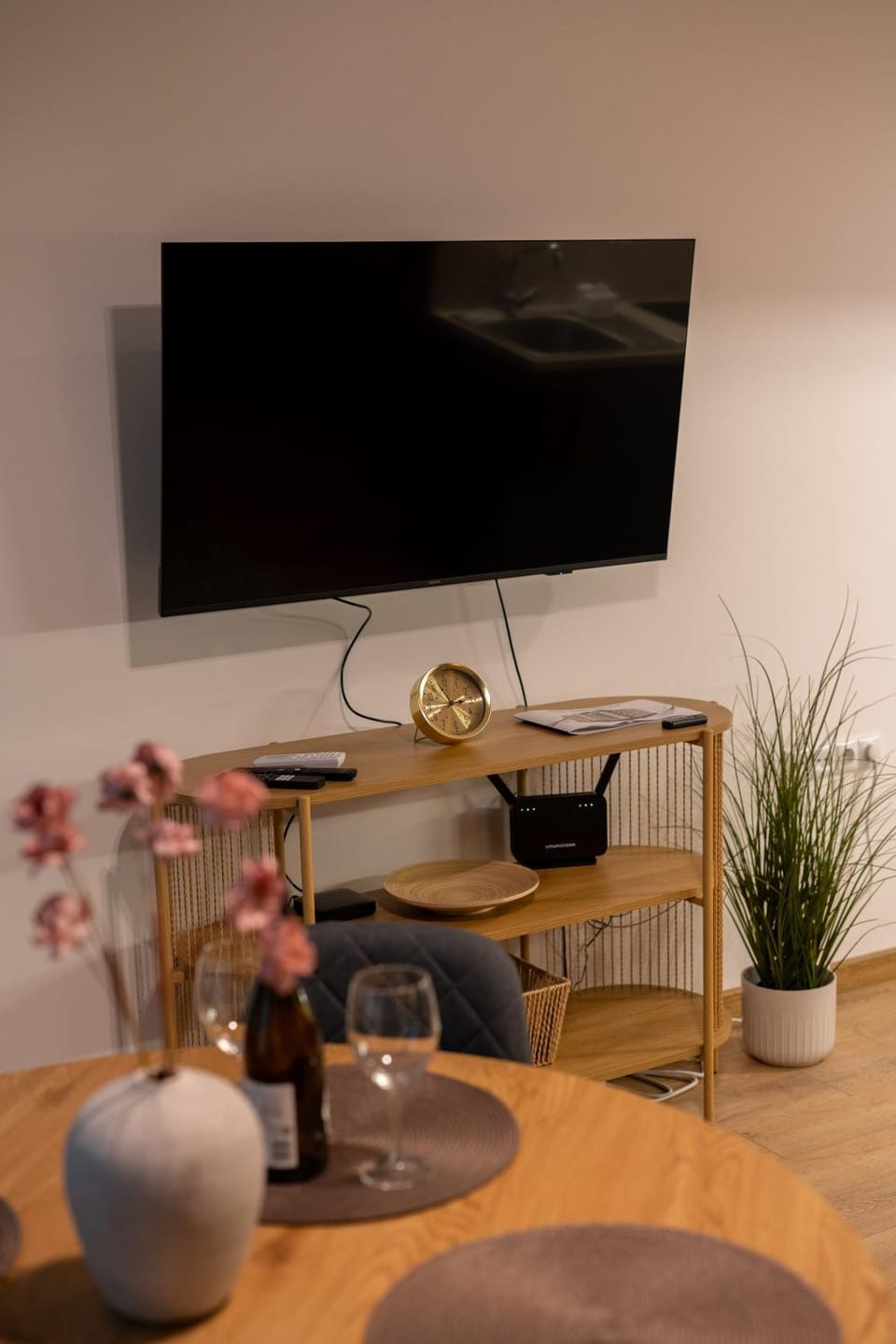TV and multimedia, Seating area