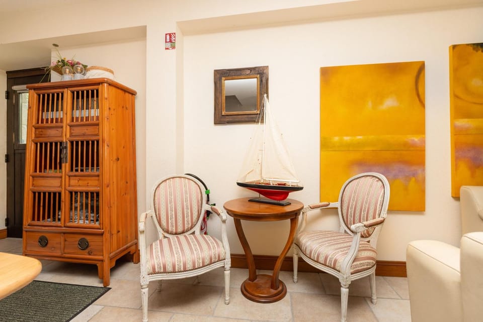 Property building, Living room