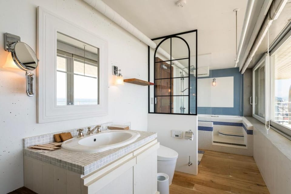 Shichirigahama SEA WINDOW Apartment in Kanagawa Prefecture
