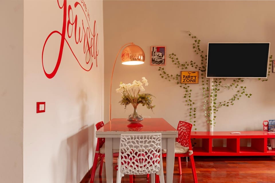 Chica's Home Apartment in Livorno