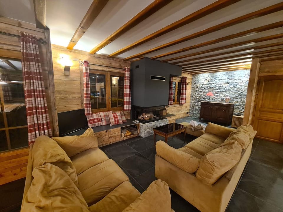 Property building, Living room