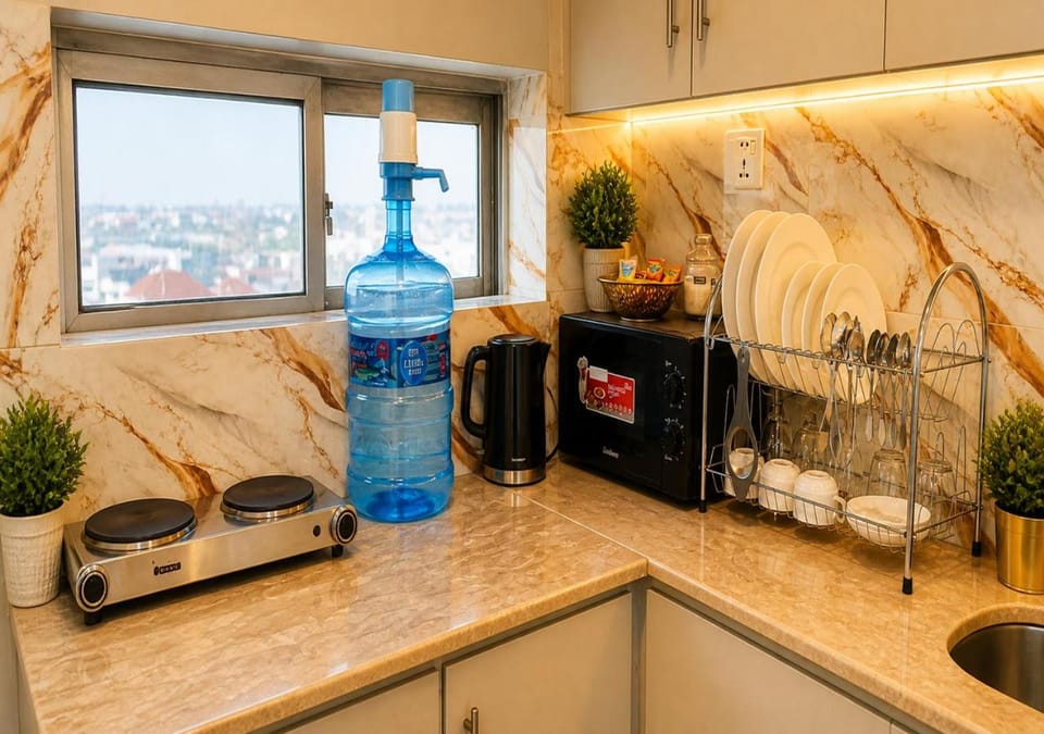 Kitchen or kitchenette