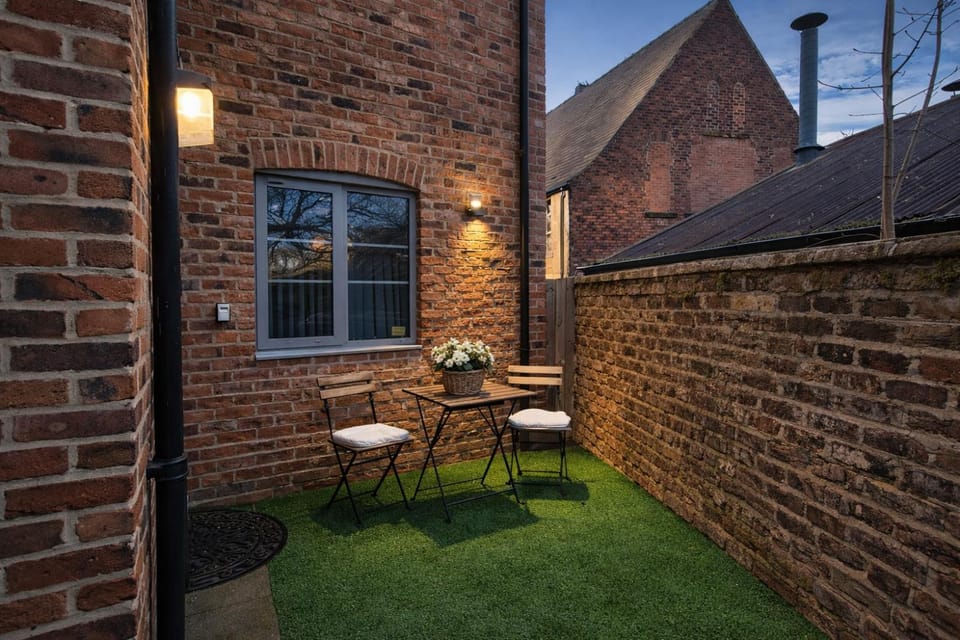 Garden, Balcony/Terrace