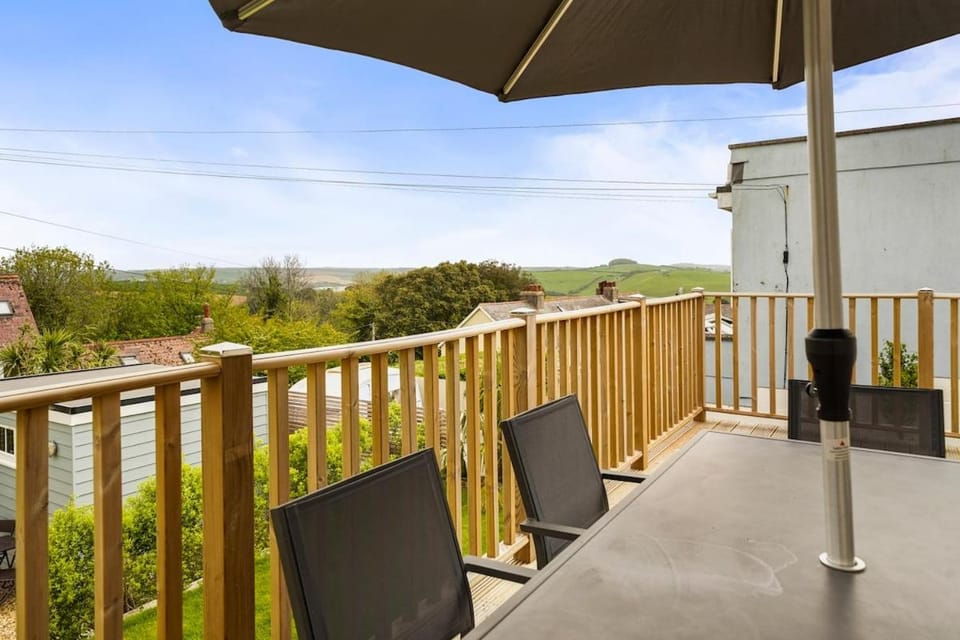 Stunning House that Sleeps 7 in heart of Salcombe House in Salcombe