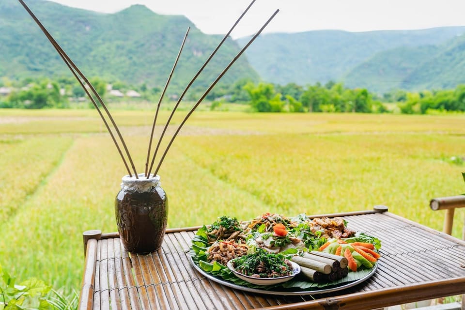Restaurant/places to eat, View (from property/room)