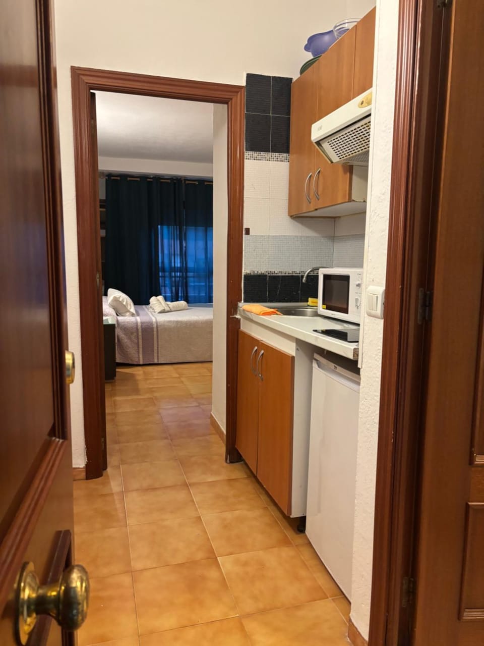 Bed, Kitchen or kitchenette
