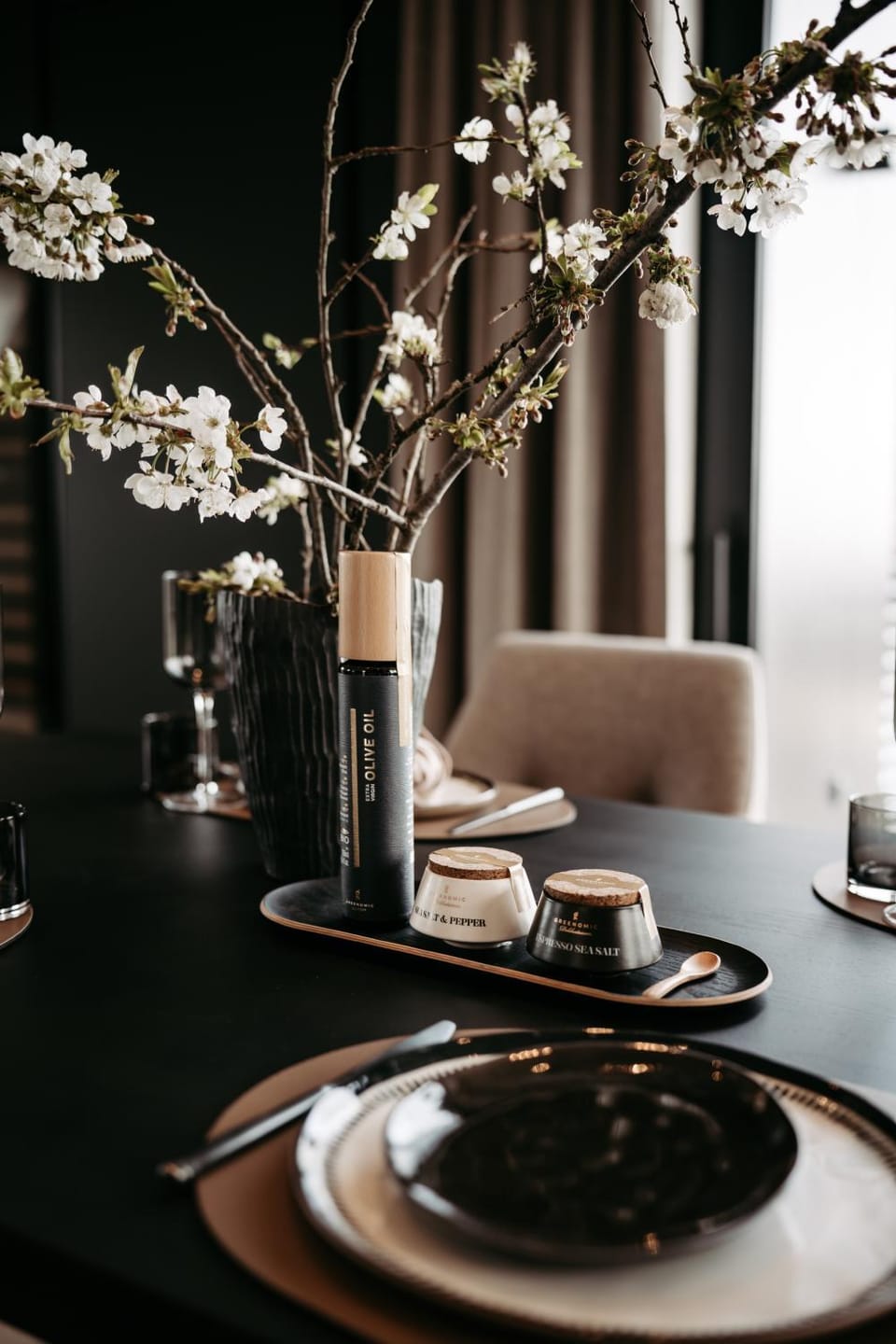 Food and drinks, Dining area, Food