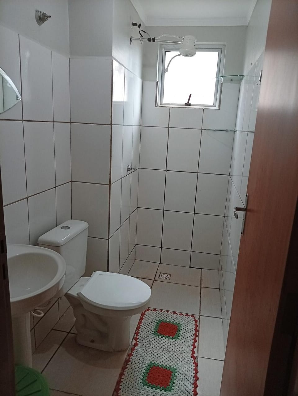Shower, Bathroom, hair dryier