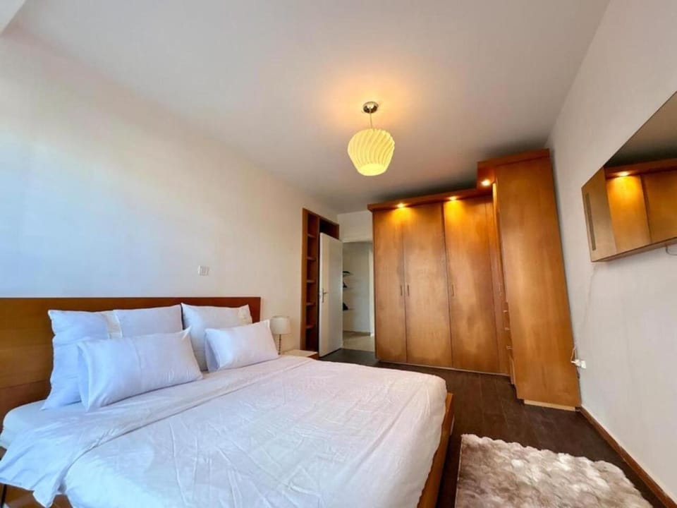 Bed, Photo of the whole room, Bedroom, wardrobe