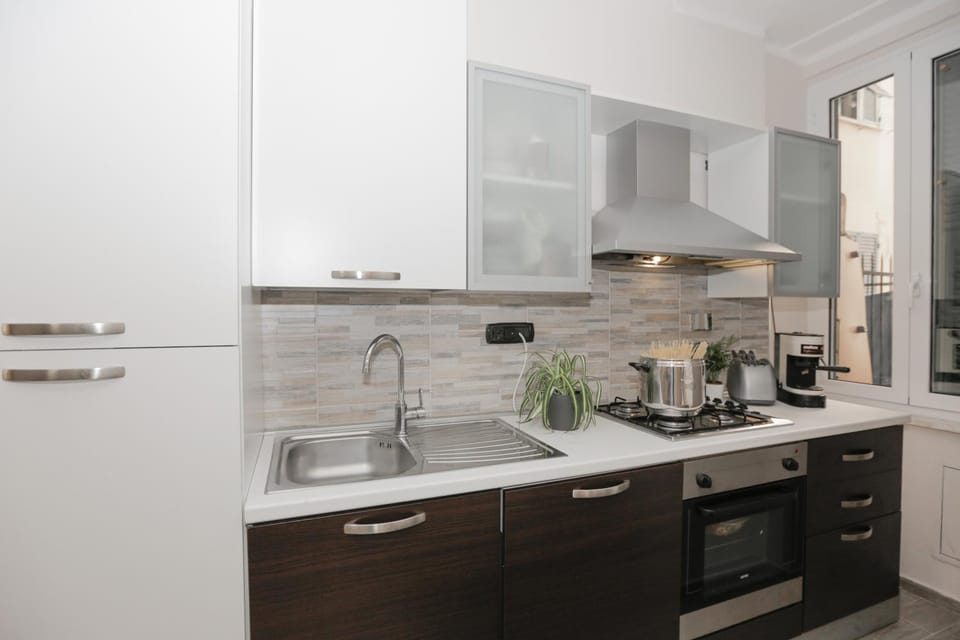 Kitchen or kitchenette, oven, stove