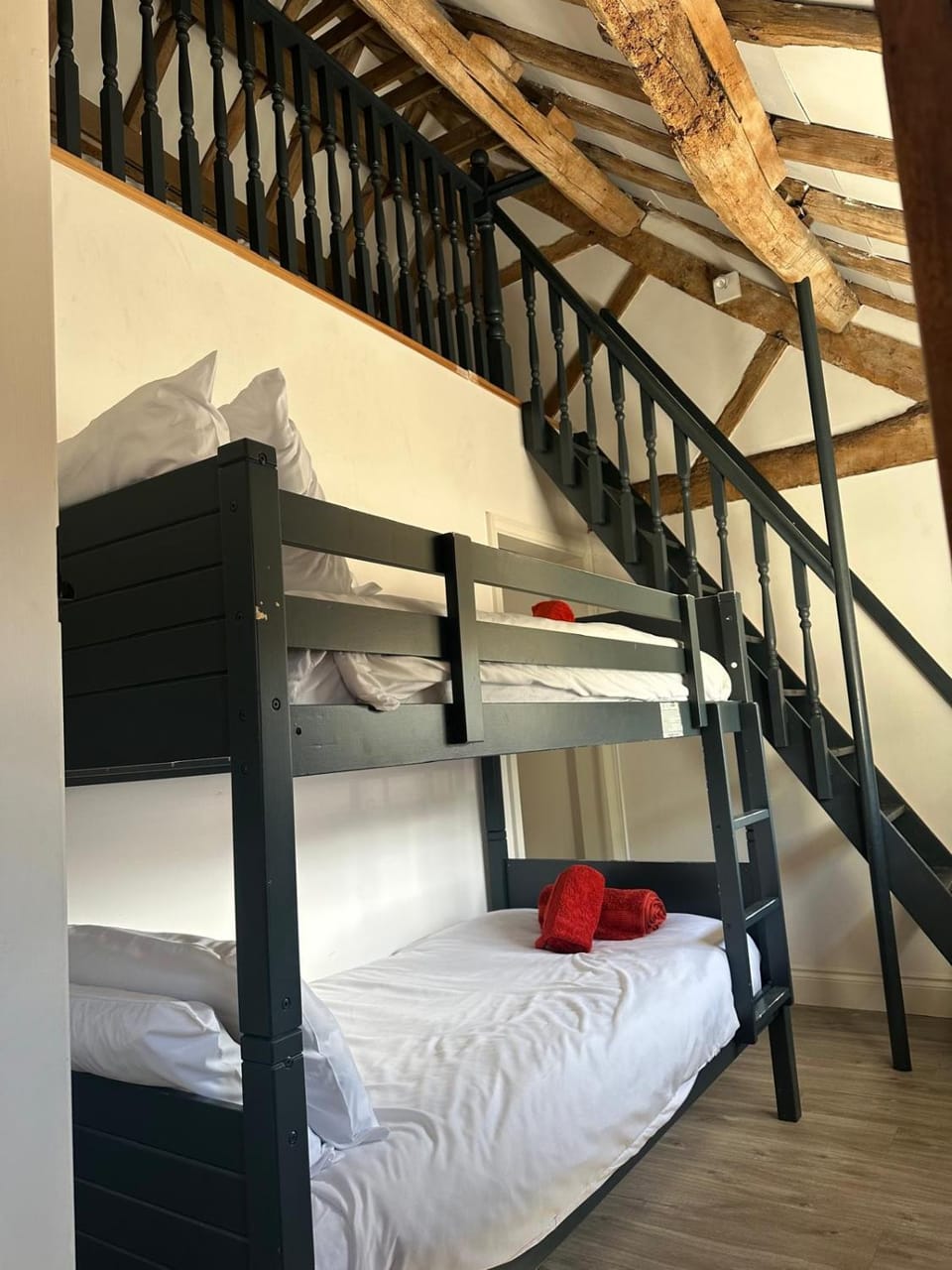 Bedroom, bunk bed