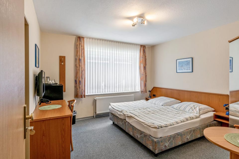 Hotel Zum Wikinger Bed and Breakfast in Lower Saxony, Germany
