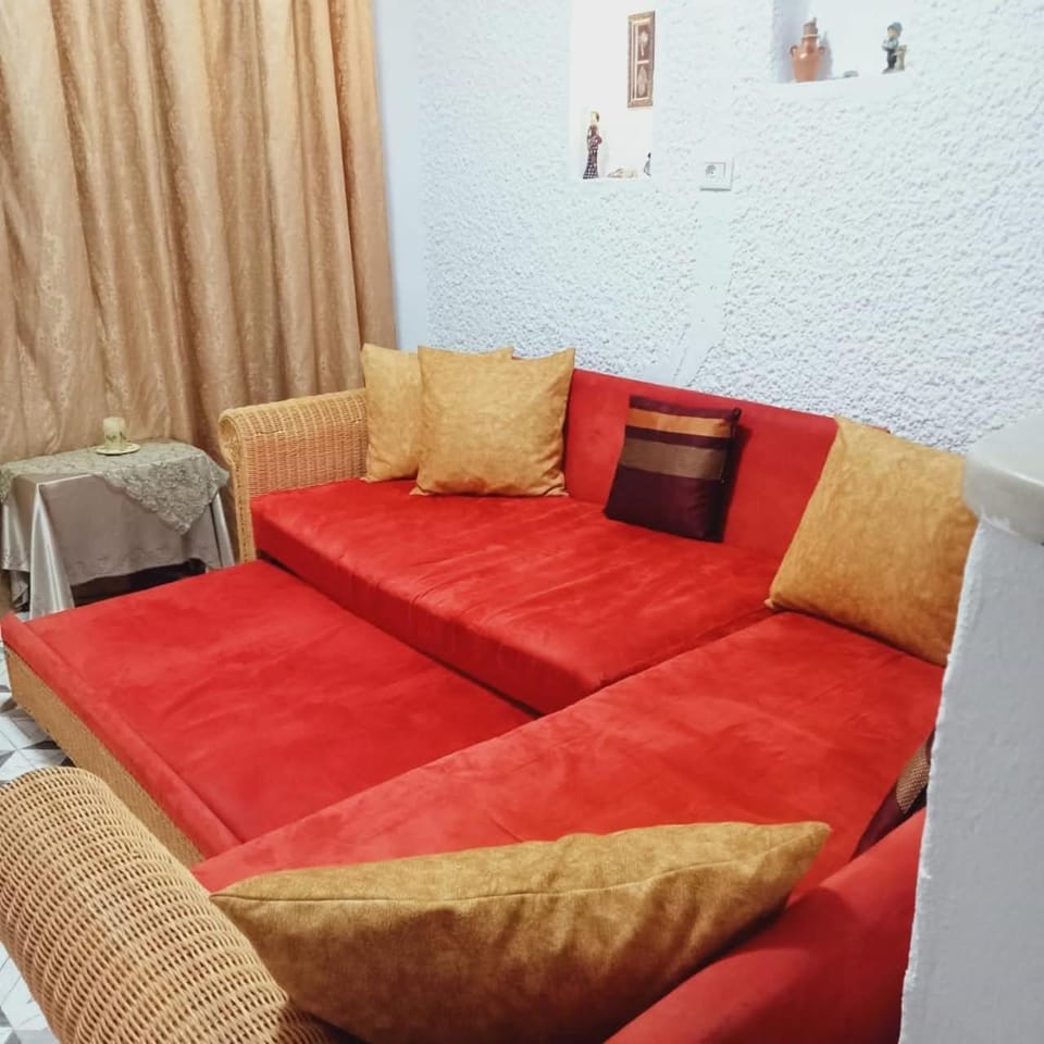 Bed, Living room