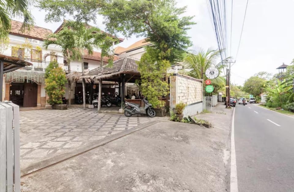 The Matta Echo Beach Canggu, 2 Bedroom Suite 105-106 Apartment in North Kuta