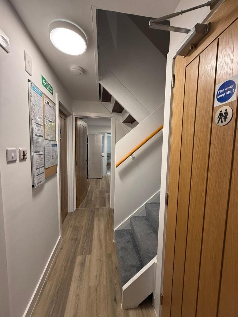 Simple Rooms for Contractors and Essential Workers Bed and Breakfast in Aylesbury