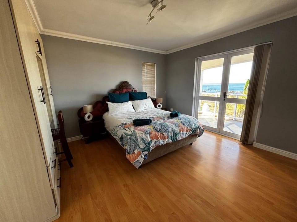 Wild Thyme in St Helena Bay House in Western Cape