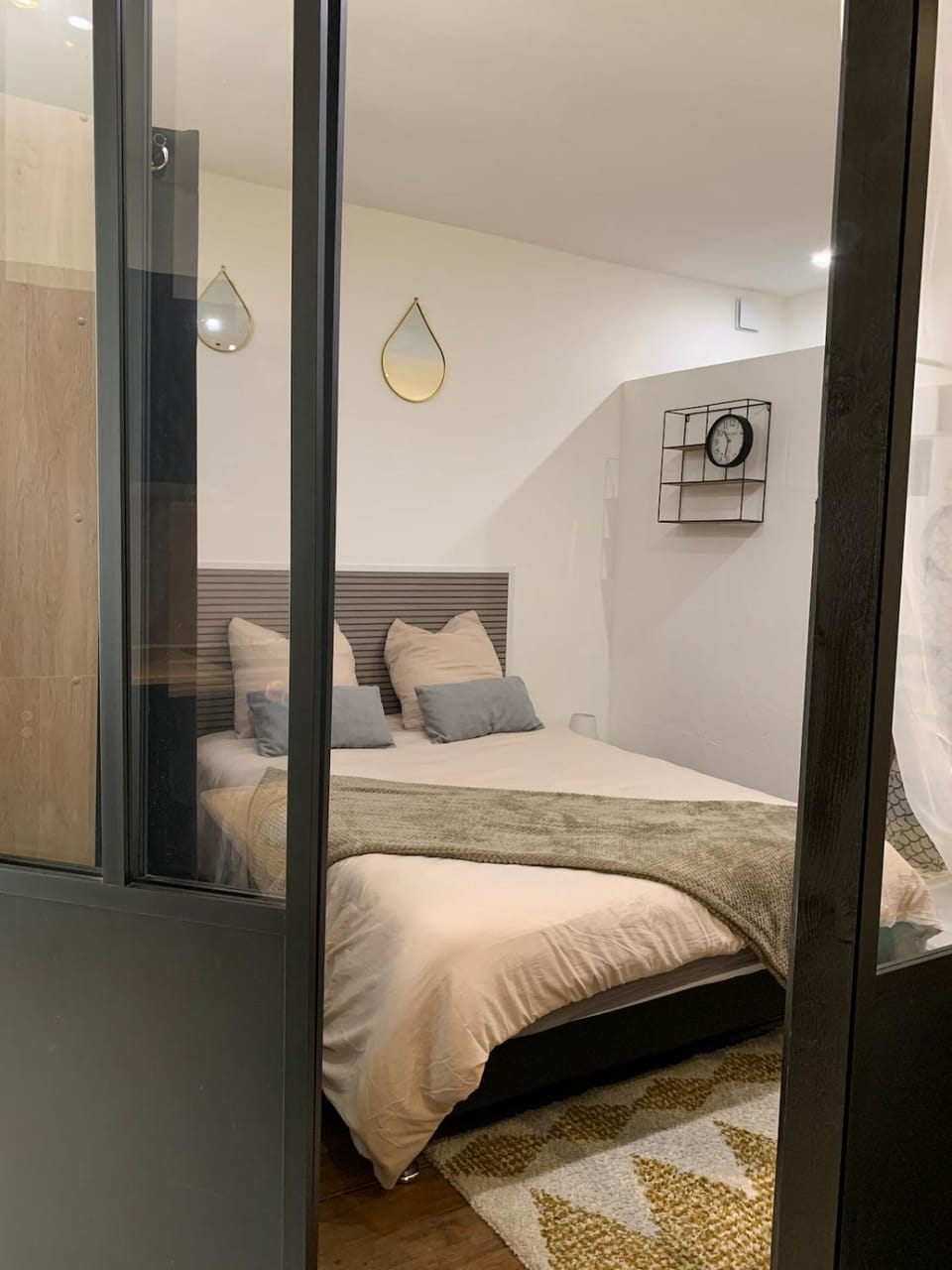 Au détour d'une ruelle historique Apartment in French Riviera