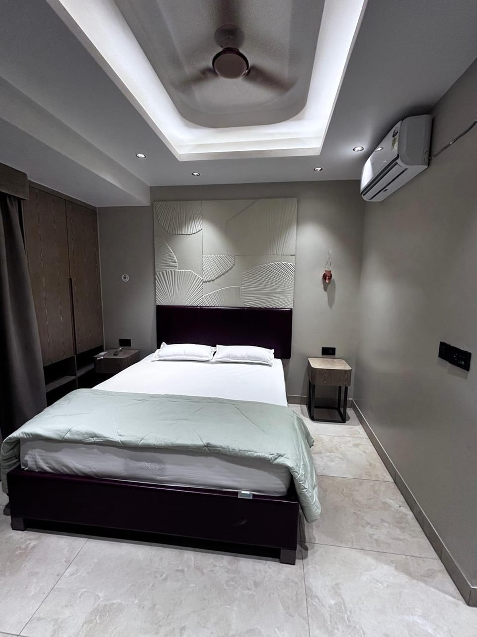 Bed, Bedroom, air conditioner