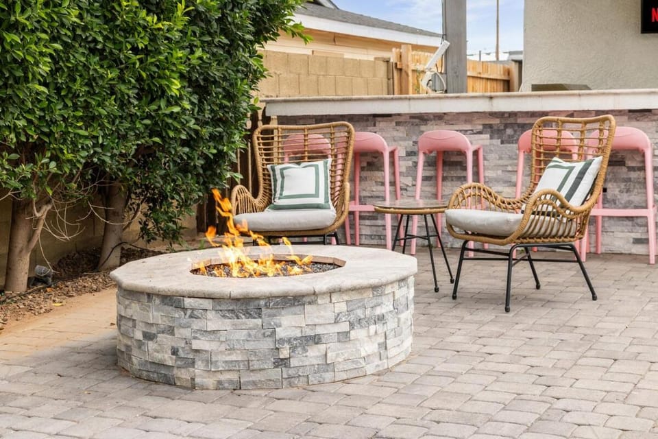 Scottsdale Retreat Pool Spa Fire Pit Games Villa in Tempe