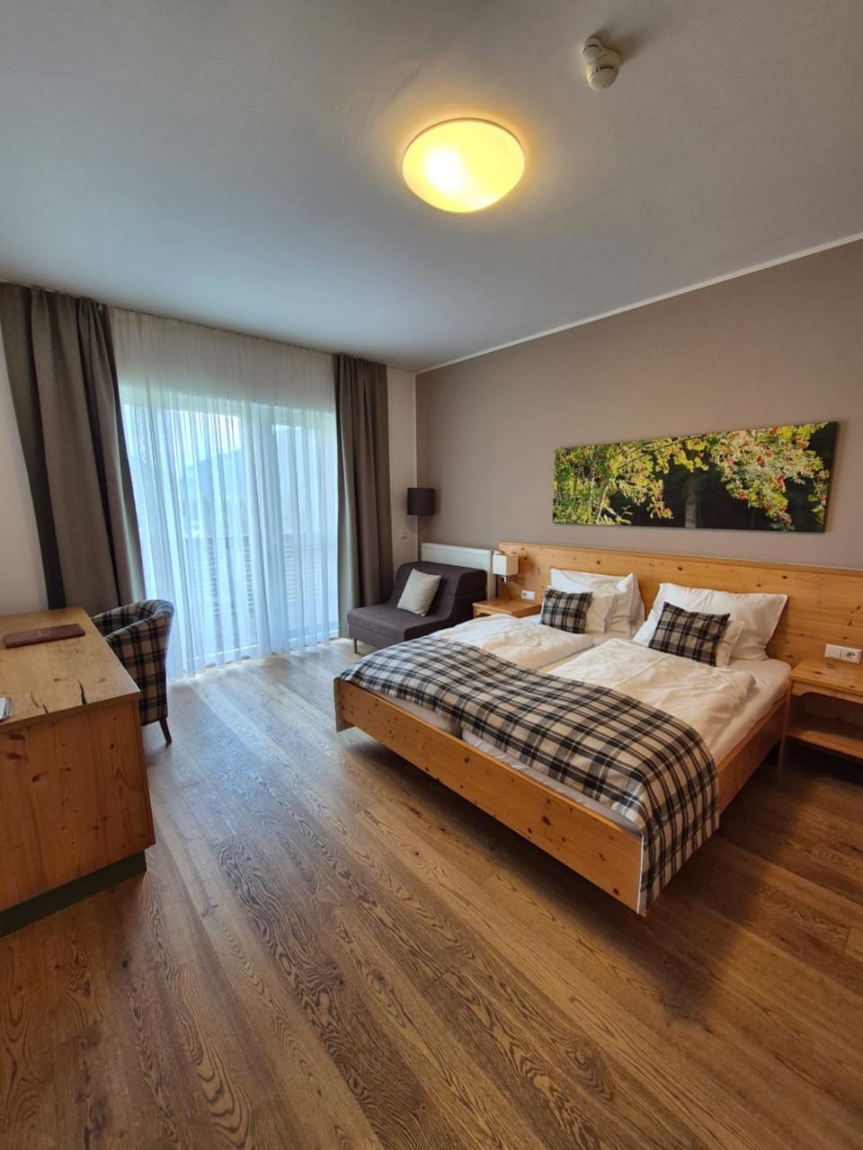 Photo of the whole room