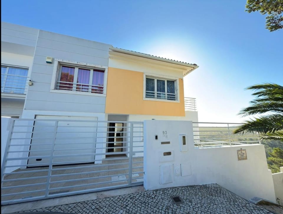 Family house in Alcabideche Apartment in Santarém District, Portugal
