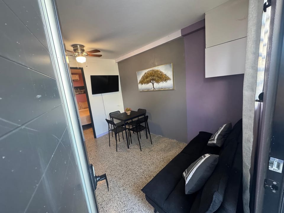 Grand Monserratte House 3 Apartment in Carolina