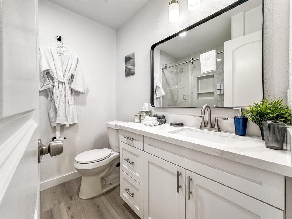 Toilet, Bathroom