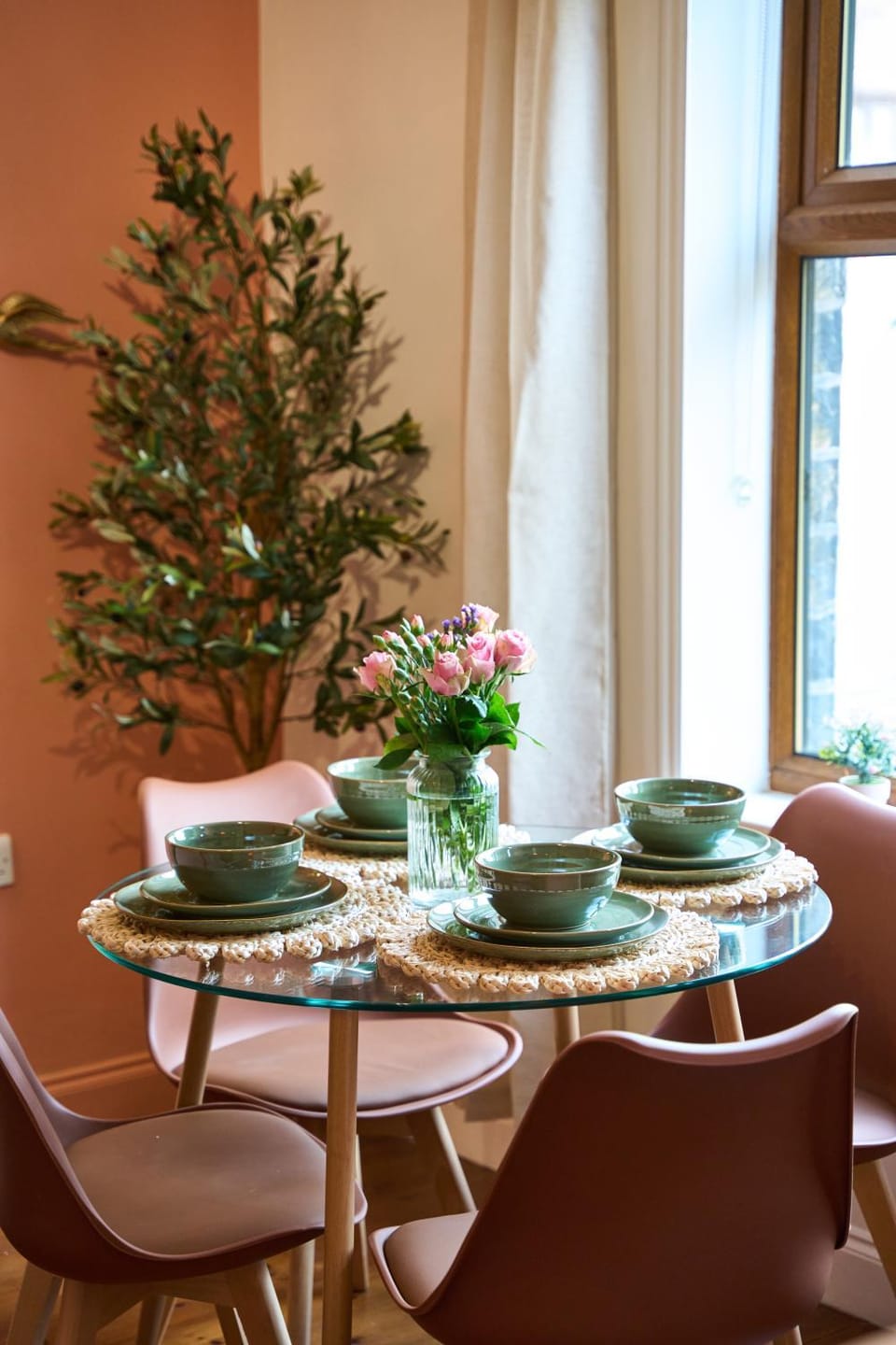 Stylish 2BR Home, Central Hebden Bridge Escape, Boho House House in Hebden Bridge