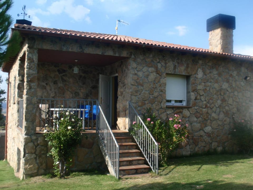 Property building, Off site