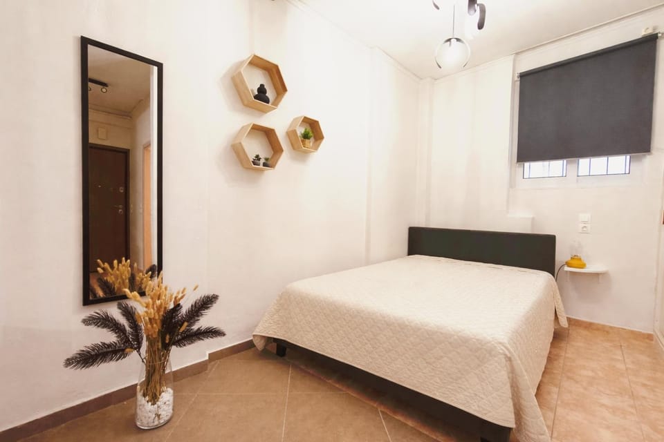 Casa Arancio 1 Gbps Internet Apartment in Athens