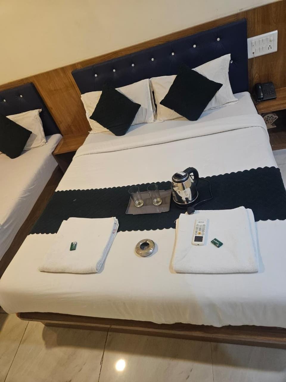Hotel Glow Star Residency - South Mumbai Hotel in Mumbai
