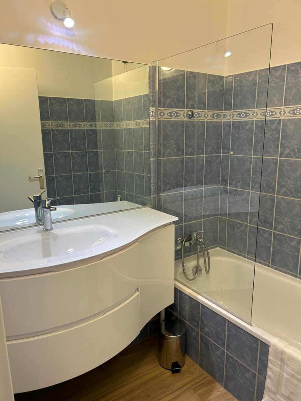 Bathroom, Bath
