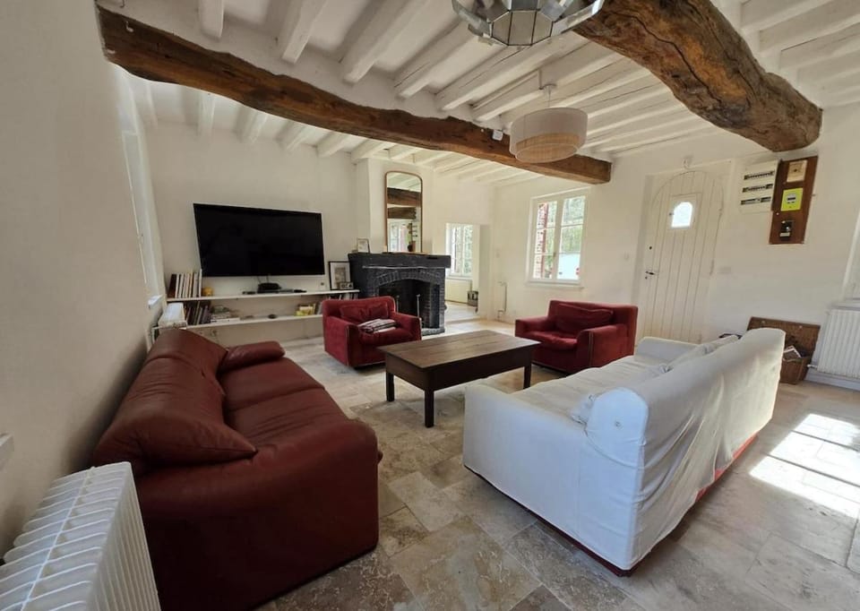 Communal lounge/ TV room, TV and multimedia