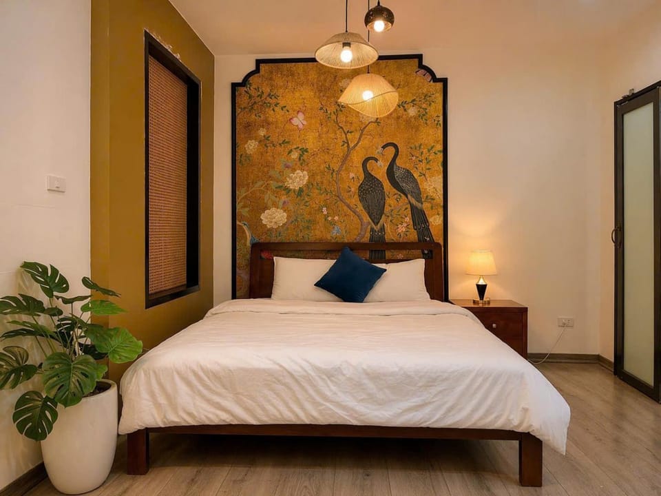 Bed, Decorative detail, Bedroom