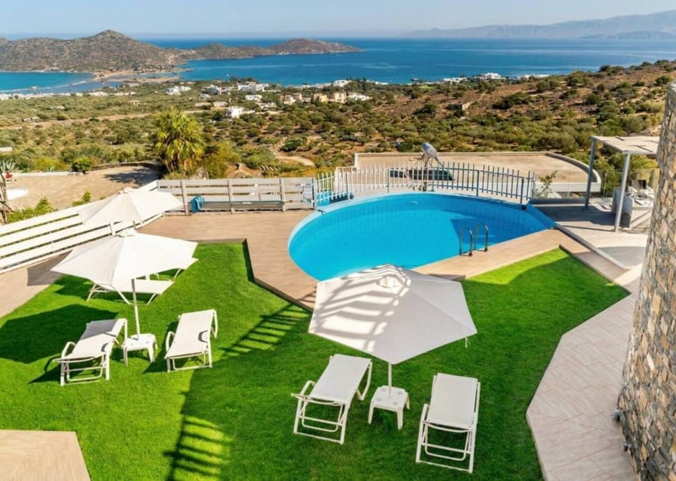 Villas Acros & Thalassia, Sea View Villas with Private Pool & BBQ near Elounda Villa in Lasithi